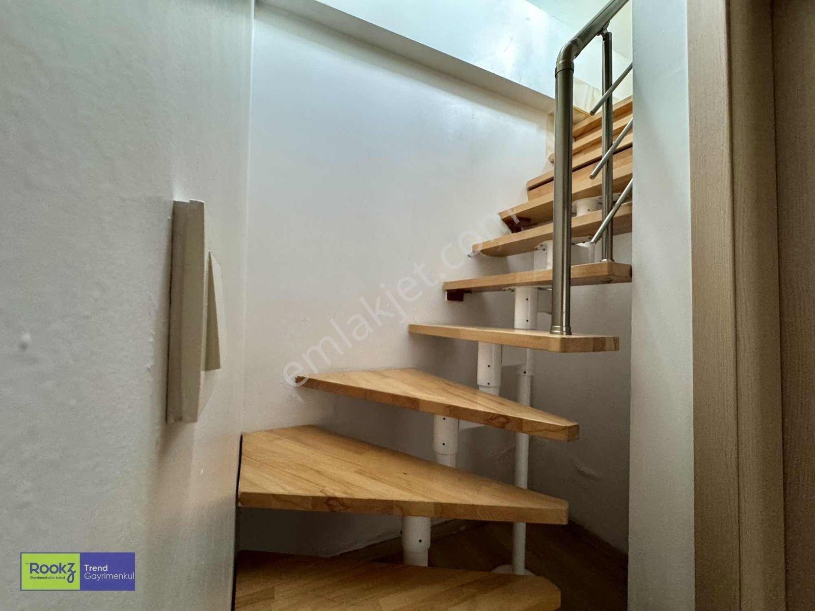 Ümraniye Necip Fazıl Mahallesi Satılık Boş 2+1 Ters Dubleks — fotoğraf 22
