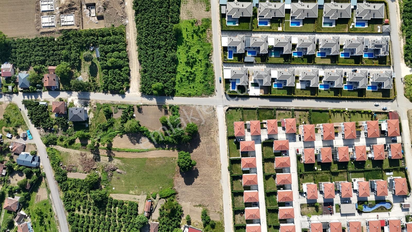 Merkez Akınlar'da Satılık 700 M2 Arsa — fotoğraf 13