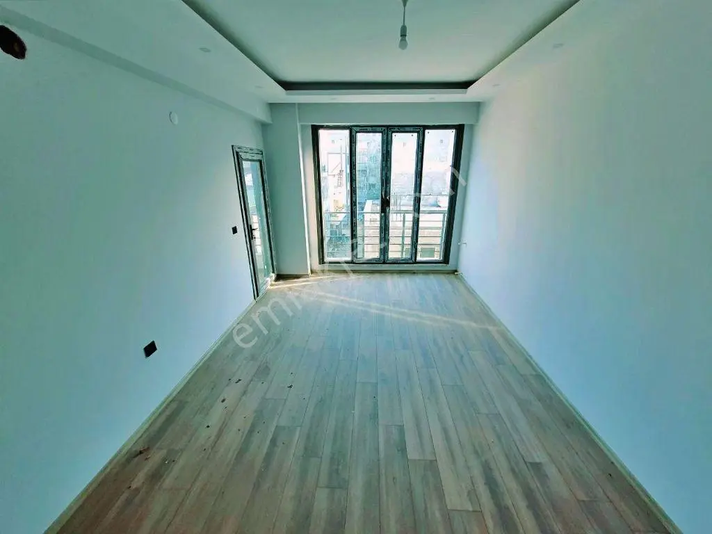 Uytun'dan Akçay Yasa Avm Yürüme Mesafesinde Arakat Sıfır 1+1 — fotoğraf 3