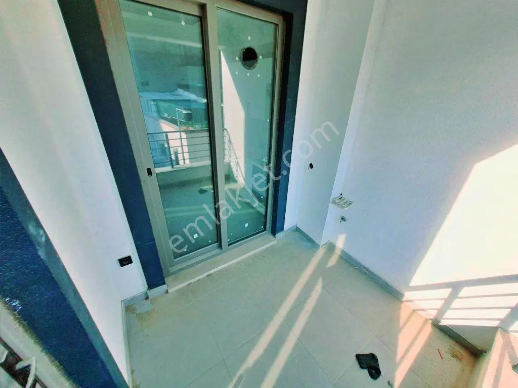 Uytun'dan Akçay Yasa Avm Yürüme Mesafesinde Arakat Sıfır 1+1 — fotoğraf 10