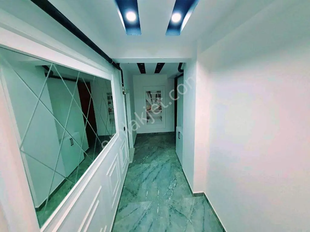 Uytun'dan Akçay Yasa Avm Yürüme Mesafesinde Arakat Sıfır 1+1 — fotoğraf 11