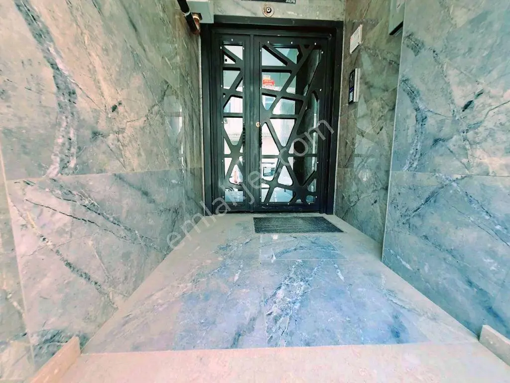 Uytun'dan Akçay Yasa Avm Yürüme Mesafesinde Arakat Sıfır 1+1 — fotoğraf 13