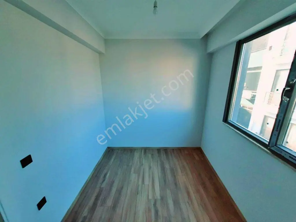 Uytun'dan Akçay Yasa Avm Yürüme Mesafesinde Arakat Sıfır 1+1 — fotoğraf 19