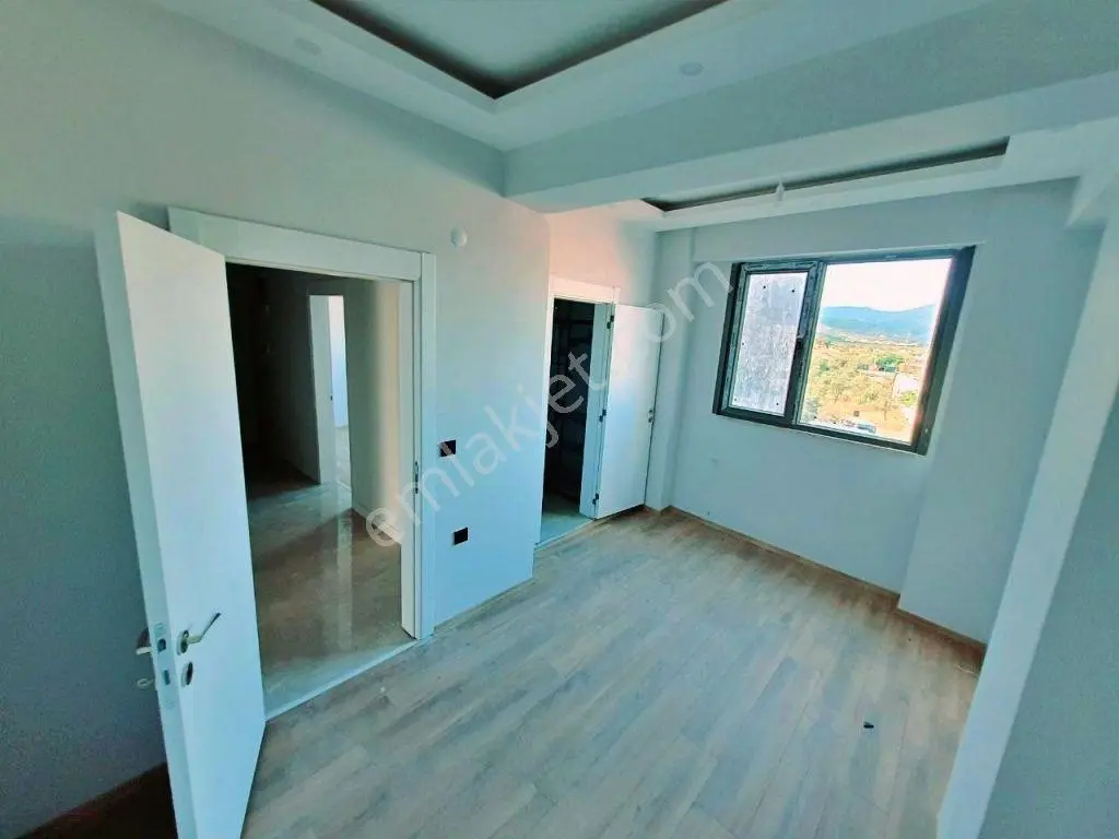 Uytun'dan Akçay Yasa Avm Yürüme Mesafesinde Arakat Sıfır 1+1 — fotoğraf 31