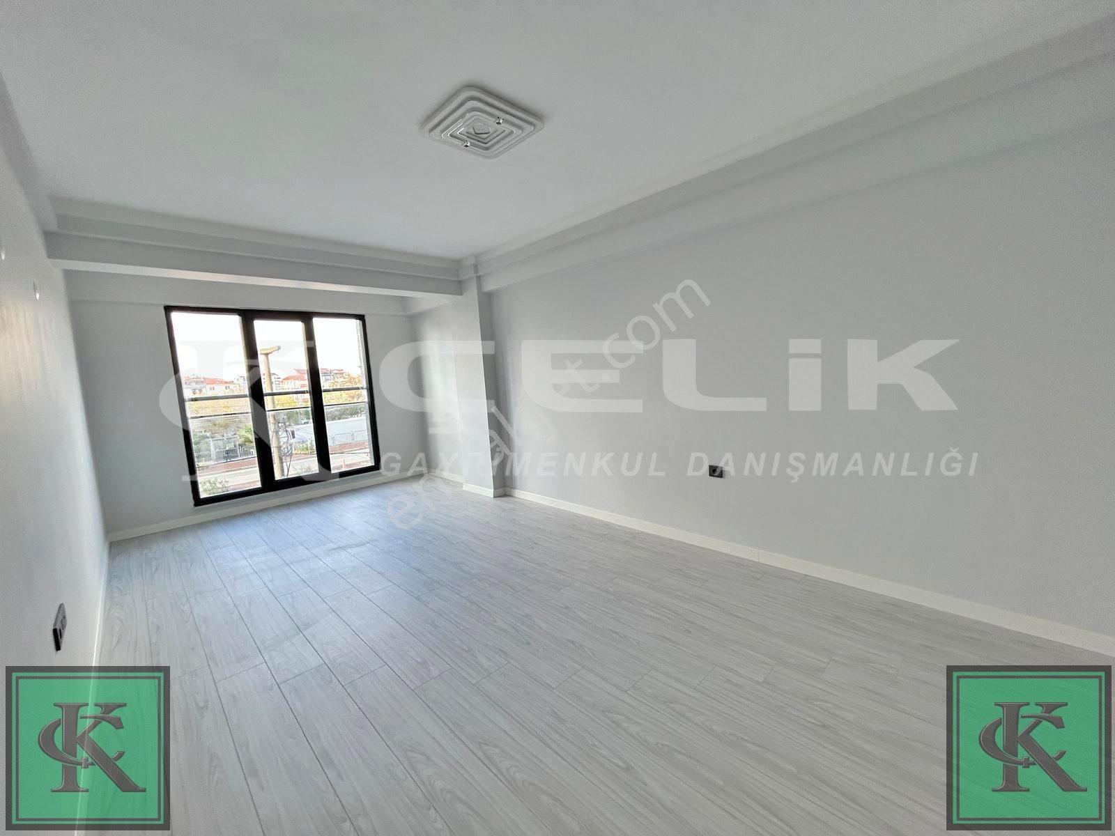 Çelik'ten Adliye Mevkisinde 2+1 Arakat Satılık Daire — fotoğraf 2