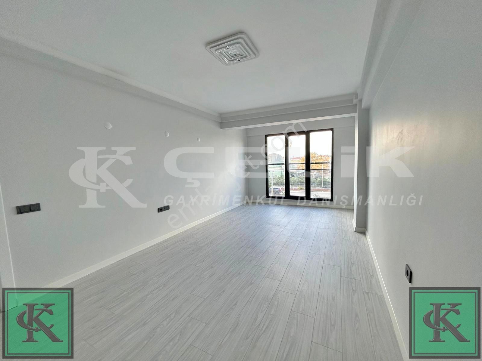 Çelik'ten Adliye Mevkisinde 2+1 Arakat Satılık Daire — fotoğraf 3