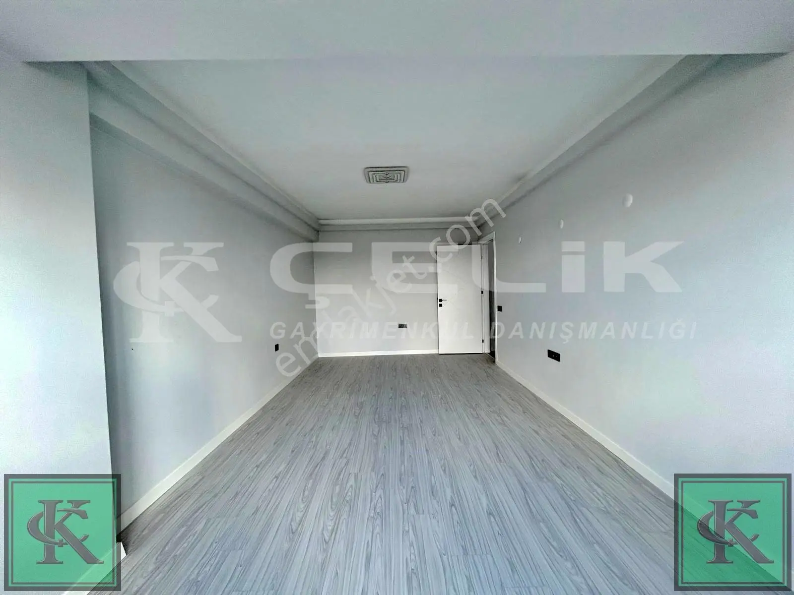 Çelik'ten Adliye Mevkisinde 2+1 Arakat Satılık Daire — fotoğraf 6
