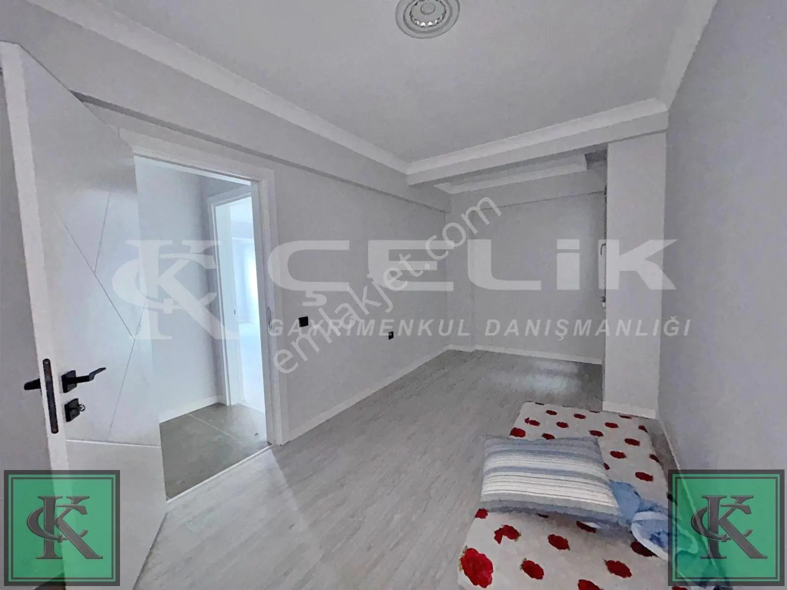 Çelik'ten Adliye Mevkisinde 2+1 Arakat Satılık Daire — fotoğraf 14