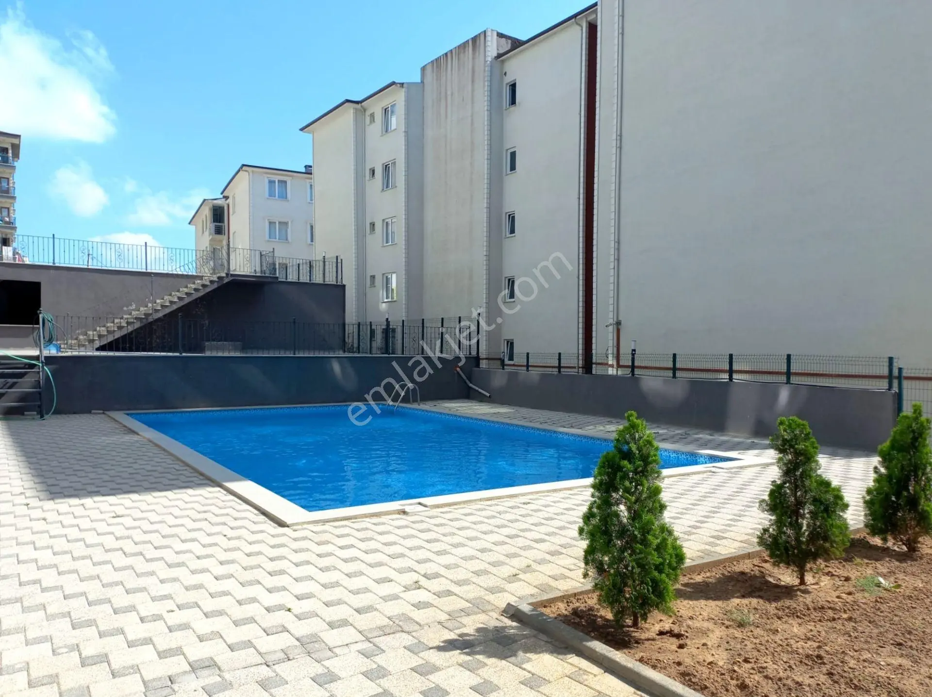 Mertcan'dan Havuzlu Güvenlikli Sitede Ara Kat 2+1 Daire — fotoğraf 22