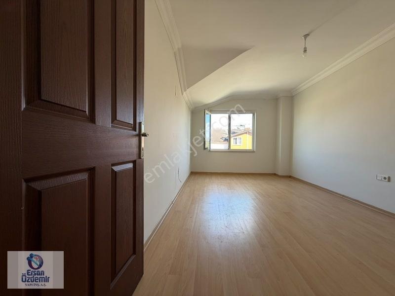 Ersan Özdemirden Cennetayağında Site İçinde Geniş Bahçeli 4+1 — fotoğraf 31