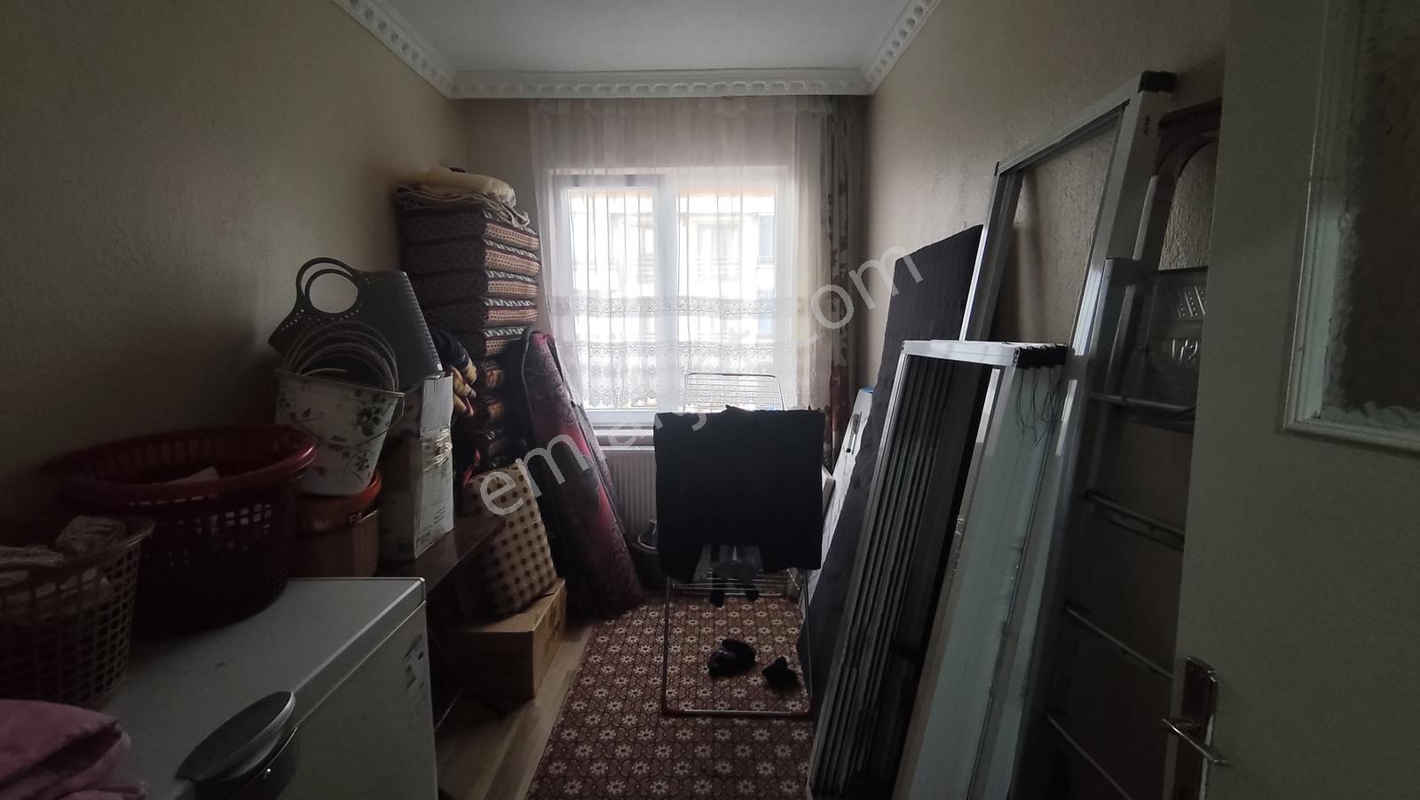 Akşemsettin'de Yenilenmiş Ara Kat Masrafsız Satılık 3+1 Daire — fotoğraf 7