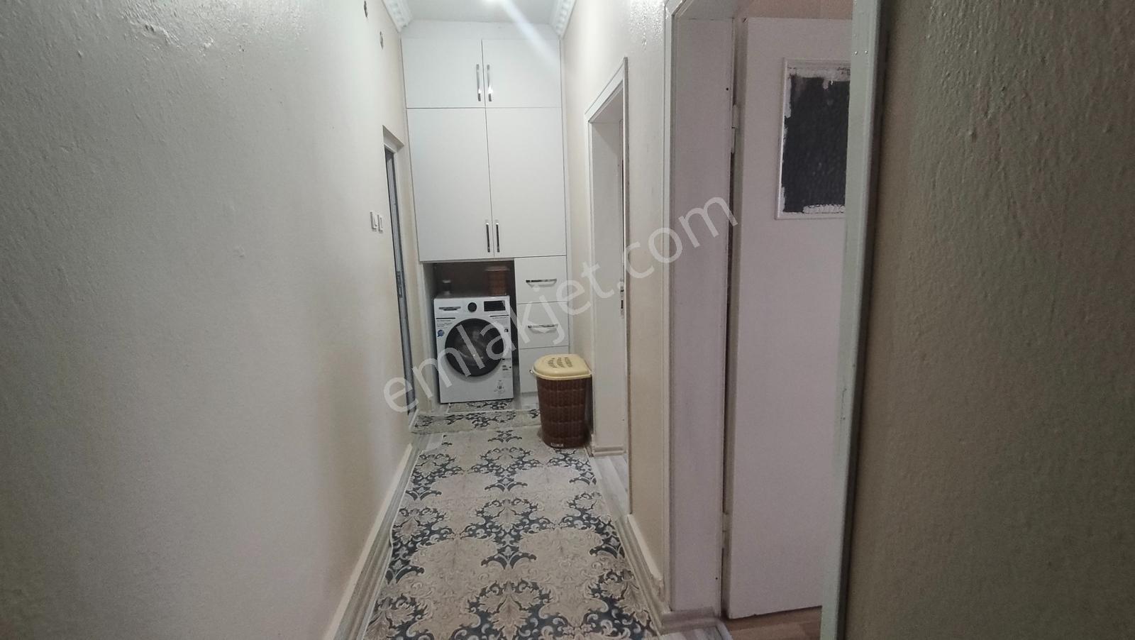 Akşemsettin'de Yenilenmiş Ara Kat Masrafsız Satılık 3+1 Daire — fotoğraf 12