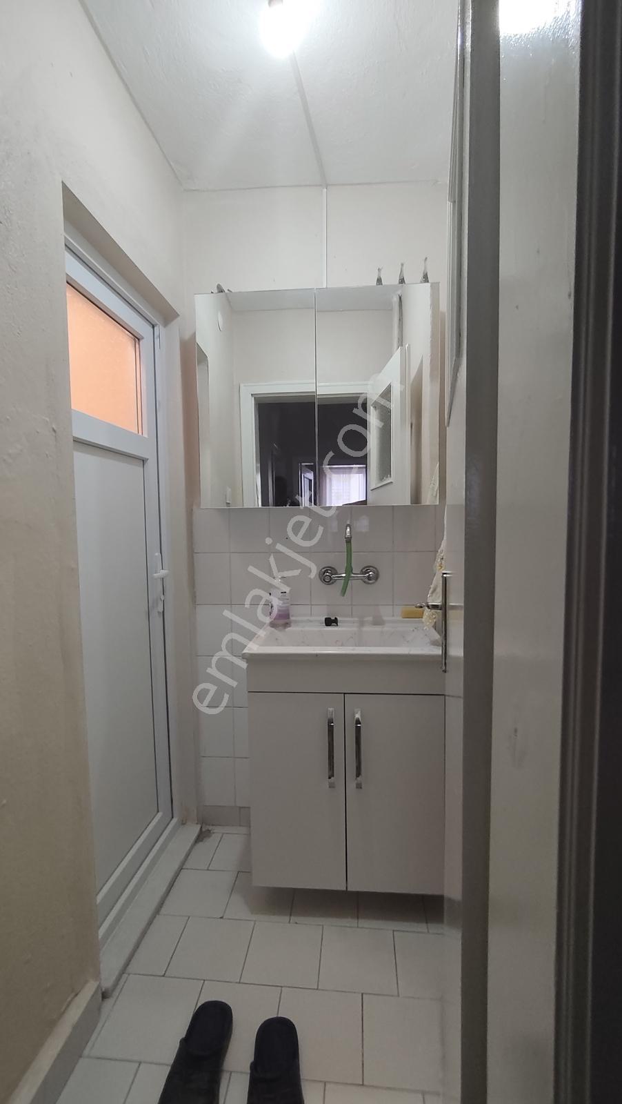 Akşemsettin'de Yenilenmiş Ara Kat Masrafsız Satılık 3+1 Daire — fotoğraf 13
