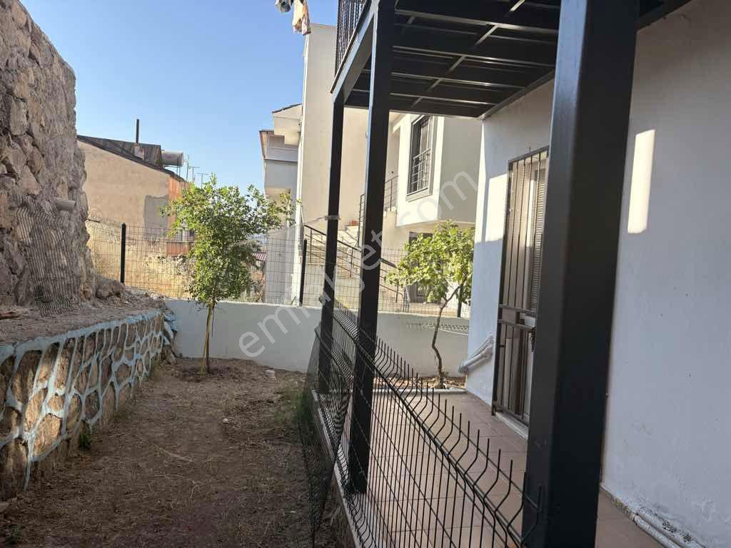 Dikili İsmetpaşa'da 2+1 Bahçe Dubleksi — fotoğraf 14
