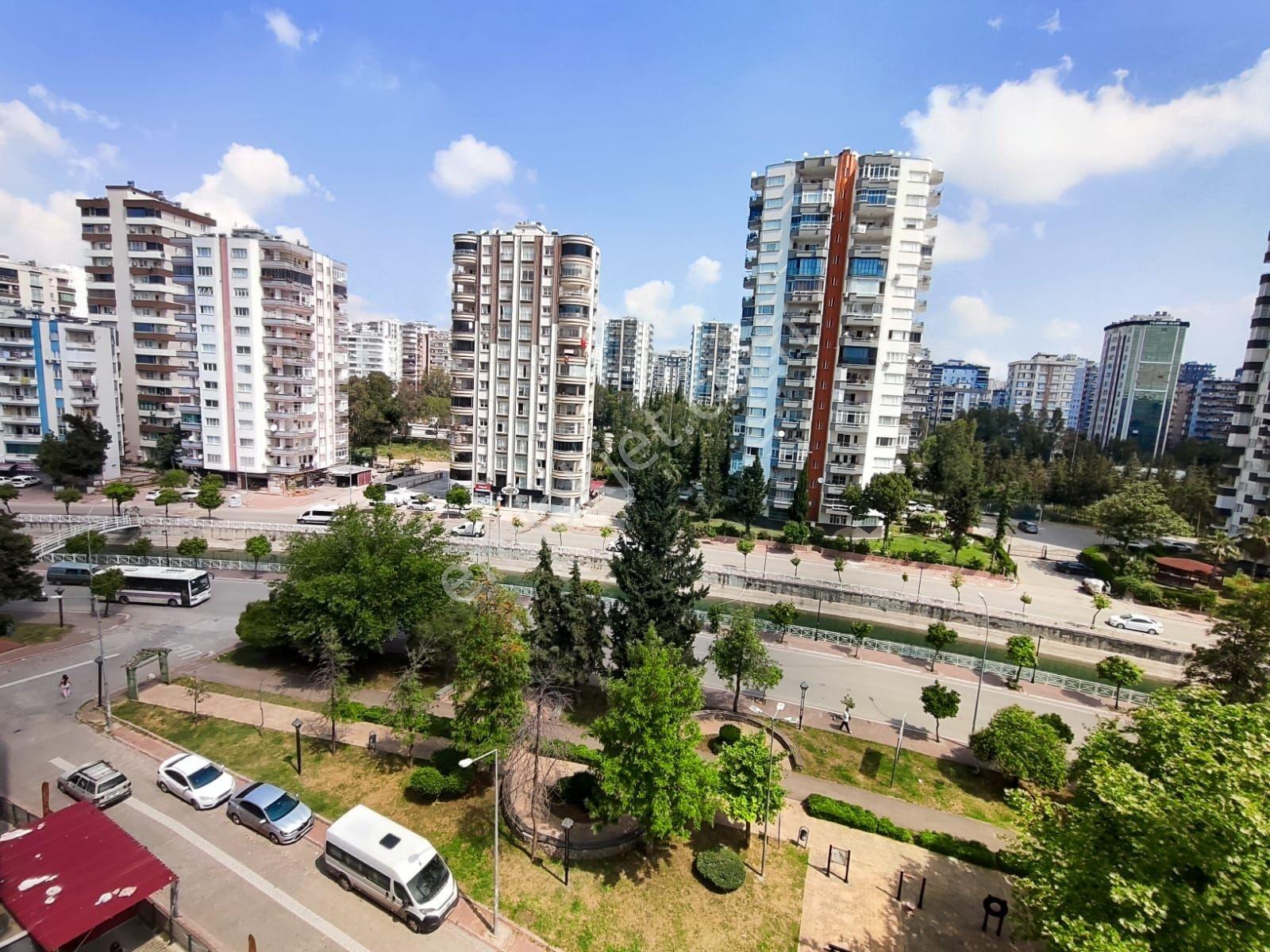 Mavi Bul.sehitler Parkı İkram Dondurma Karşısı 3+1 Satilik Luks — fotoğraf 9