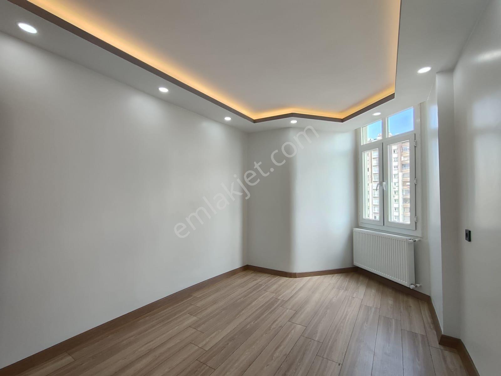 Mavi Bul.sehitler Parkı İkram Dondurma Karşısı 3+1 Satilik Luks — fotoğraf 31