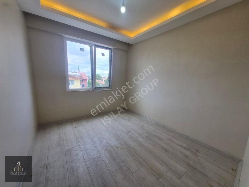 Afyon Hoca Ahmet Yesevi Mah. Cadde Üzeri Satılık Sıfır 3+1 Daire — fotoğraf 5