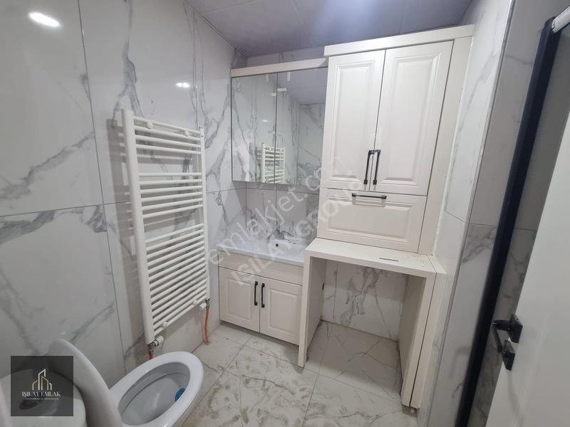 Afyon Hoca Ahmet Yesevi Mah. Cadde Üzeri Satılık Sıfır 3+1 Daire — fotoğraf 7