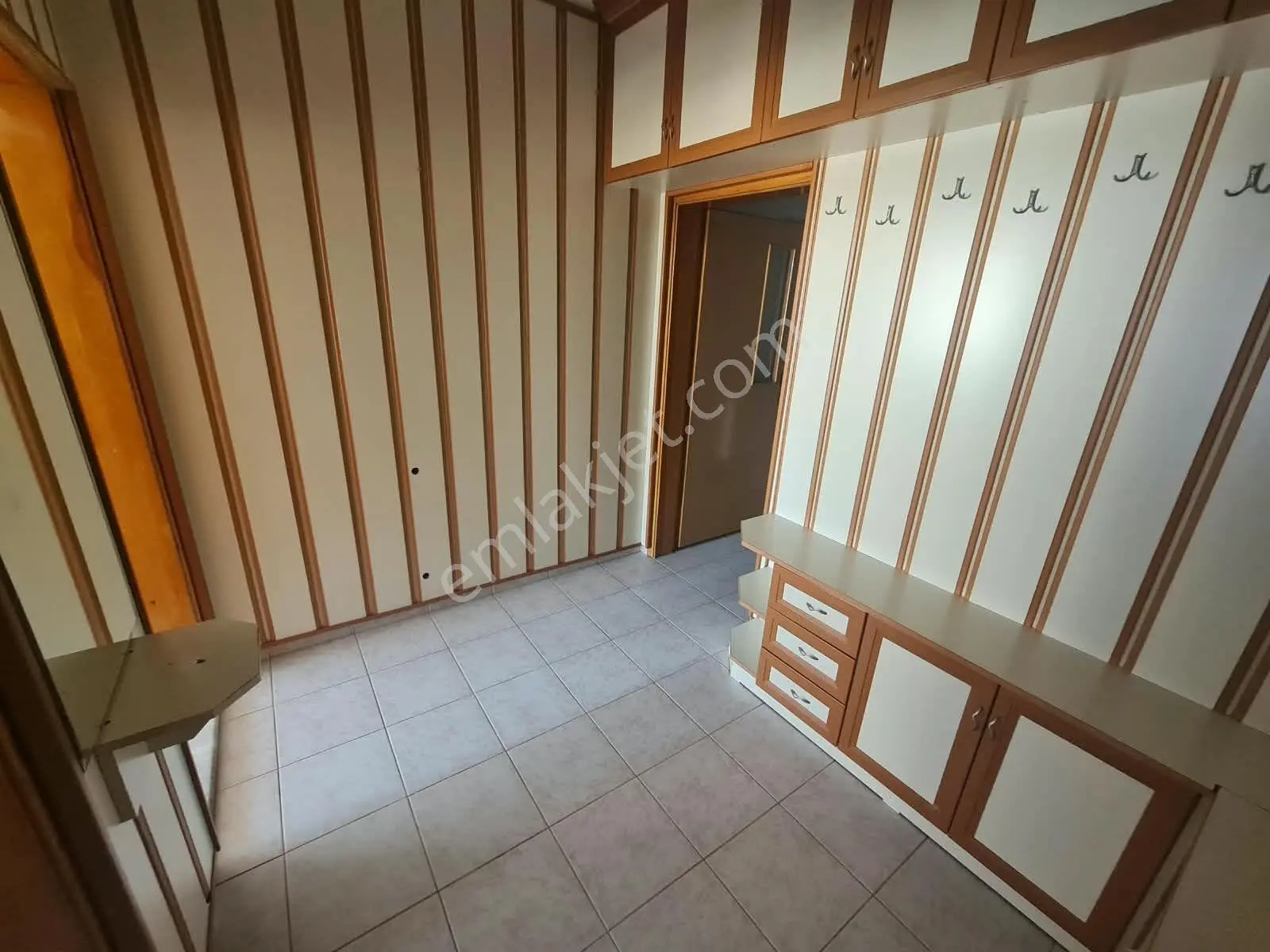 Nakipoğlunda Merkezin Kalbinde, 145 M² Bakımlı Daire — fotoğraf 4