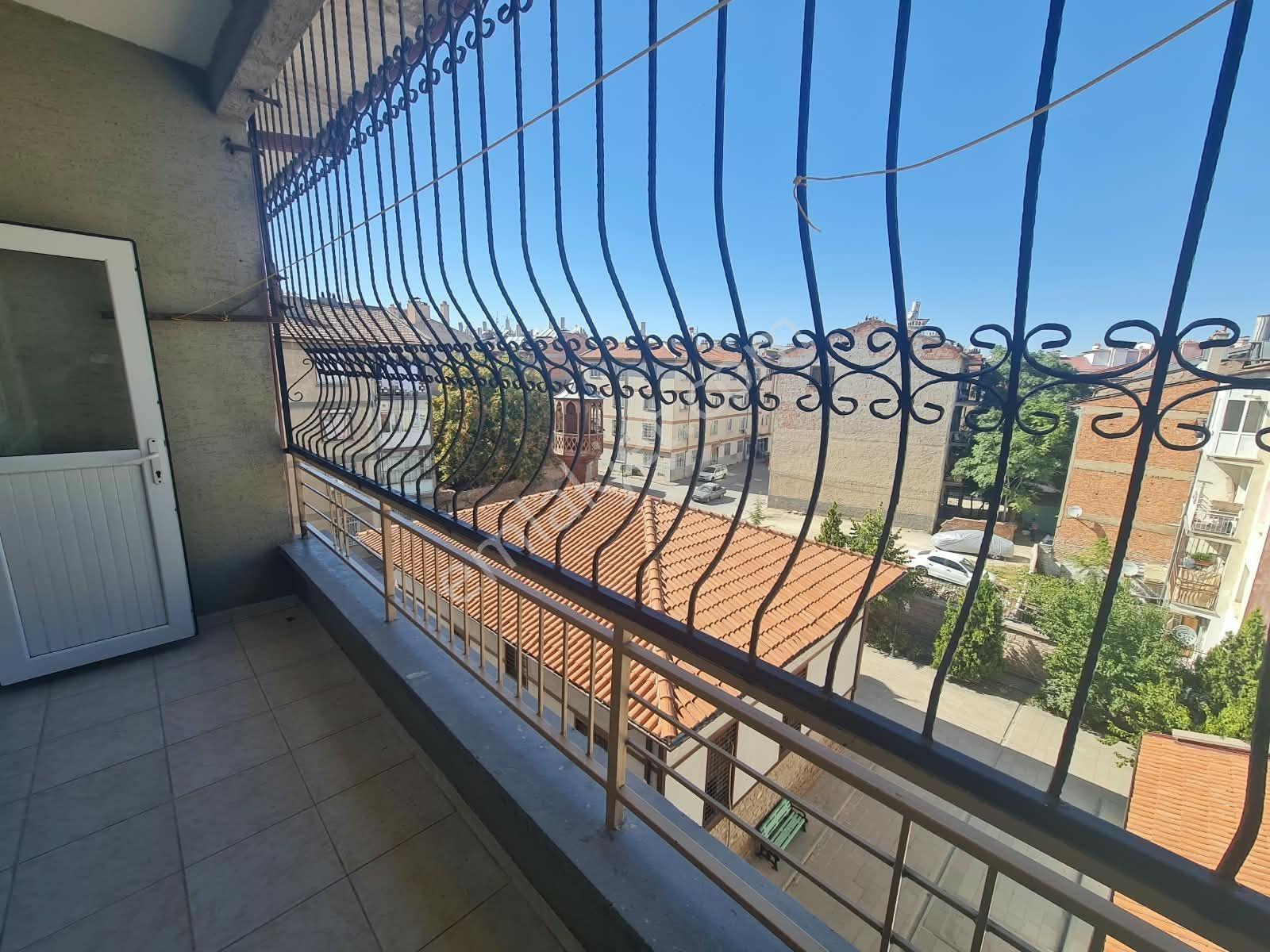 Nakipoğlunda Merkezin Kalbinde, 145 M² Bakımlı Daire — fotoğraf 15
