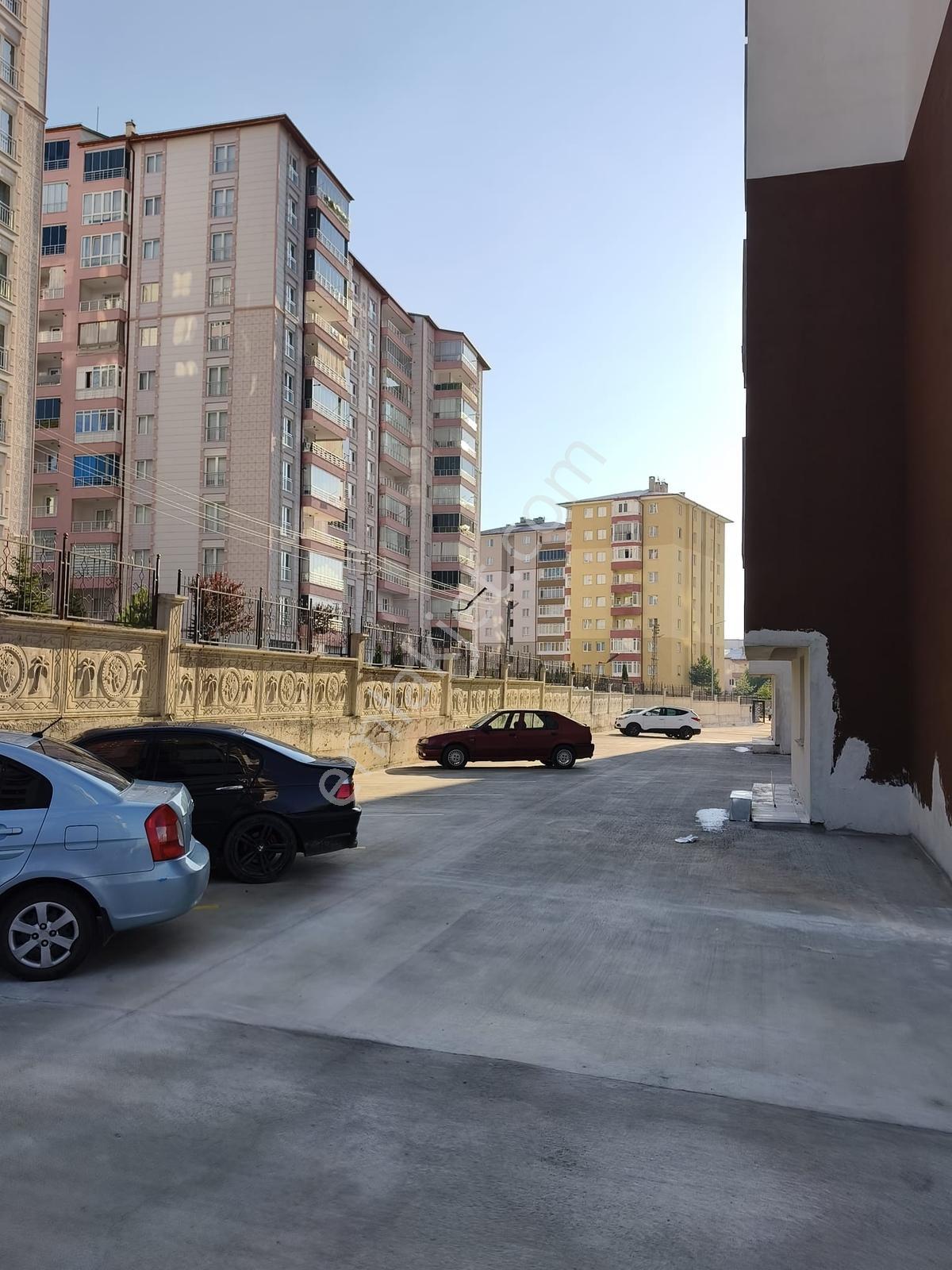 C.k.dan Güney Cephe Site İçinde Satılık 3+1 Daire — fotoğraf 9