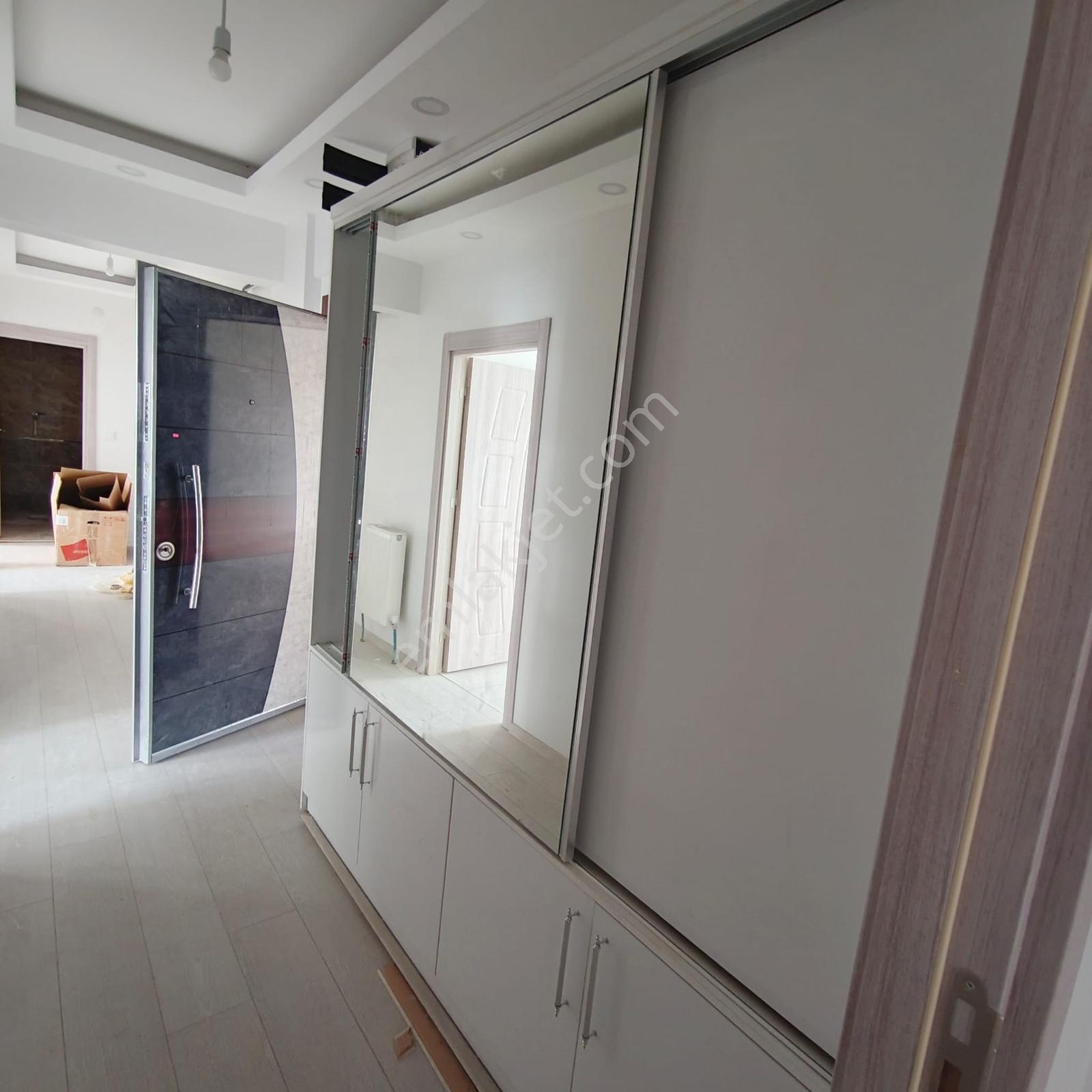 C.k.dan Güney Cephe Site İçinde Satılık 3+1 Daire — fotoğraf 13