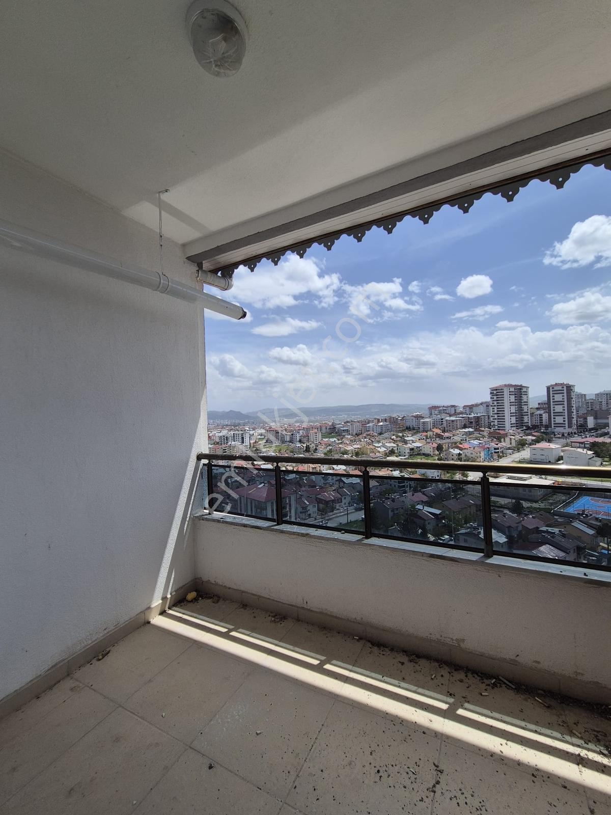 C.k.dan Güney Cephe Site İçinde Satılık 3+1 Daire — fotoğraf 22