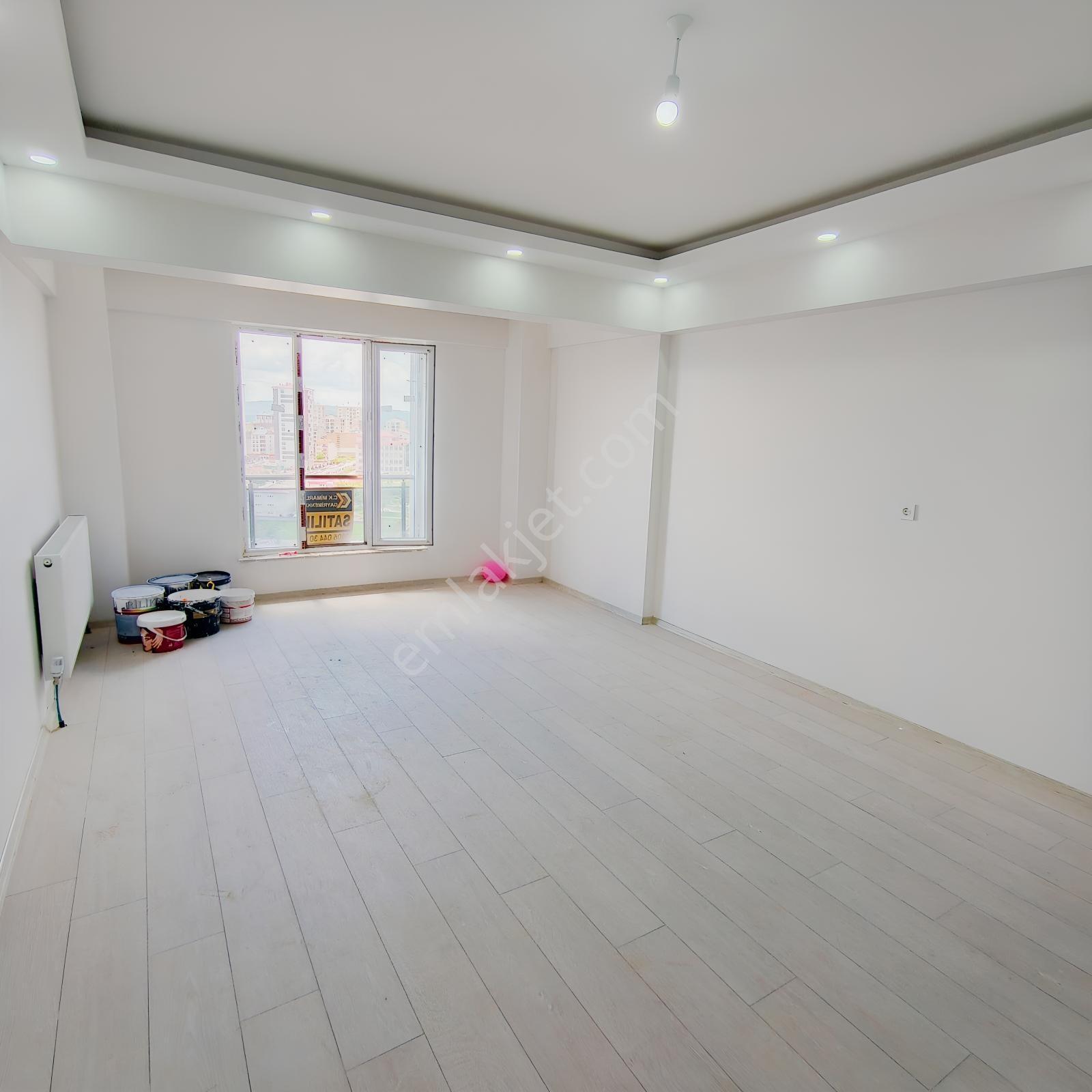 C.k.dan Güney Cephe Site İçinde Satılık 3+1 Daire — fotoğraf 25