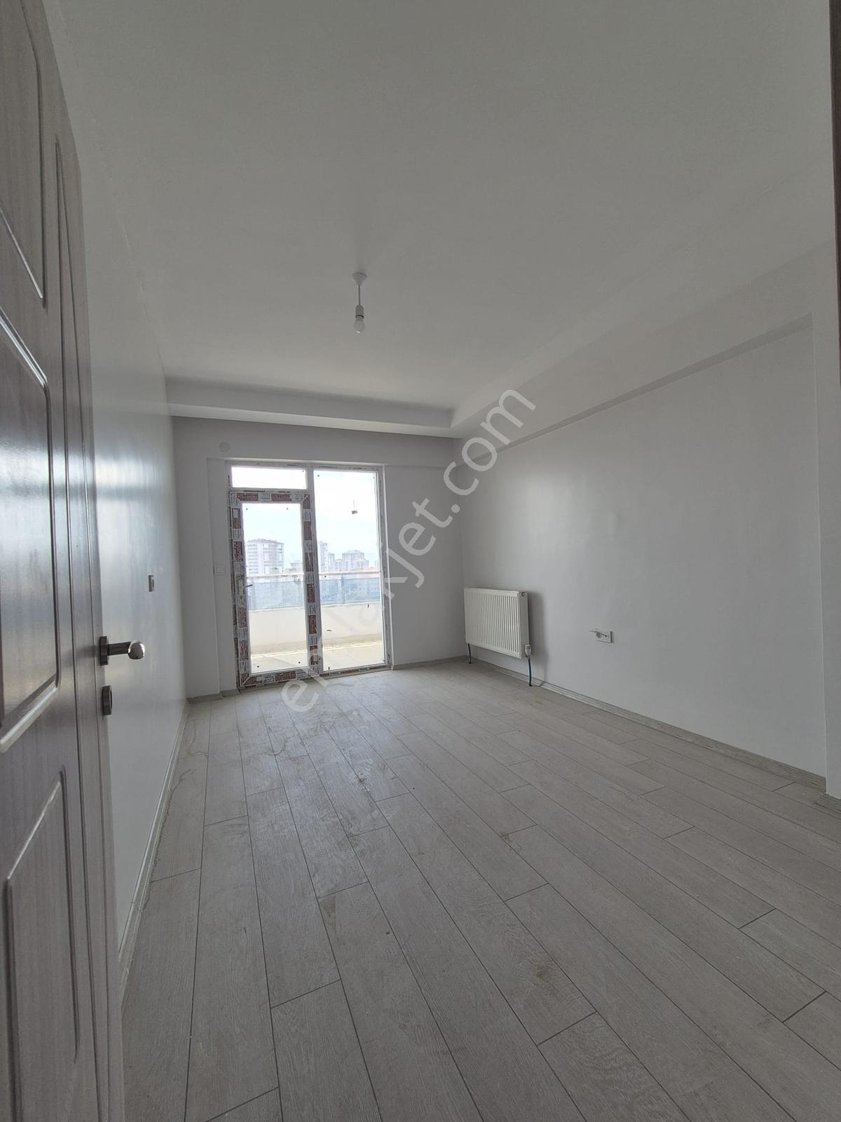 C.k.dan Güney Cephe Site İçinde Satılık 3+1 Daire — fotoğraf 28