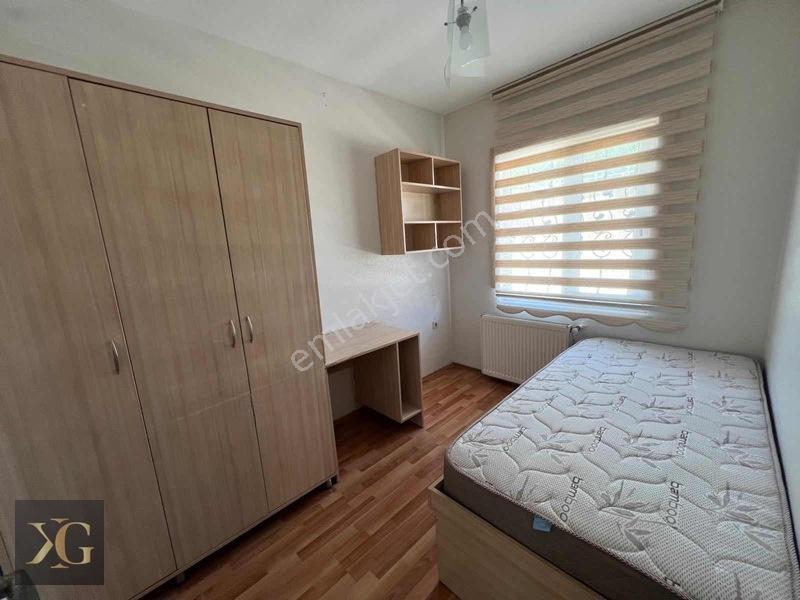 Pruvadan Görüklenin Merkezinde 2+1 Eşyalı Kiracısız Satılık — fotoğraf 16