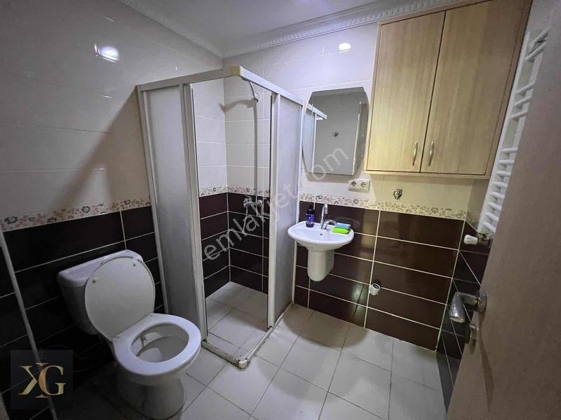 Pruvadan Görüklenin Merkezinde 2+1 Eşyalı Kiracısız Satılık — fotoğraf 18