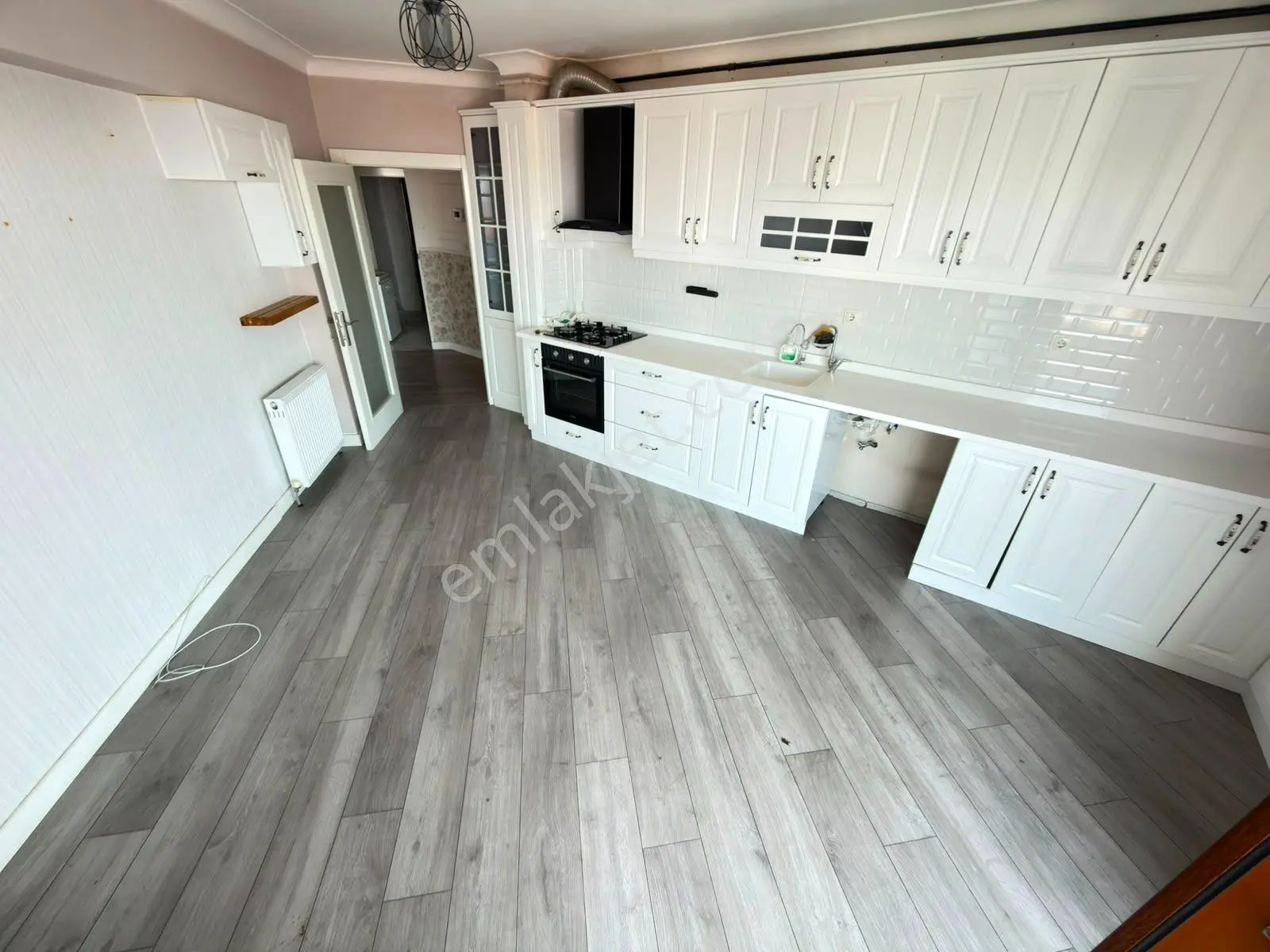 Kariyer'den Site İçinde Yüksek Katta Balkonlu Manzara 3+1 Daire — fotoğraf 7