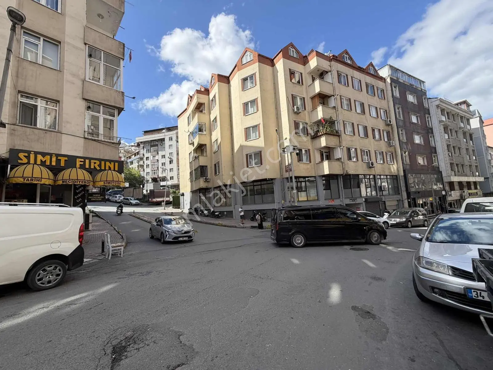 Cadde Yanı Yeni Bina 1.kat Eşyalı Temiz Ferah Lüks 1+1 Daire — fotoğraf 17