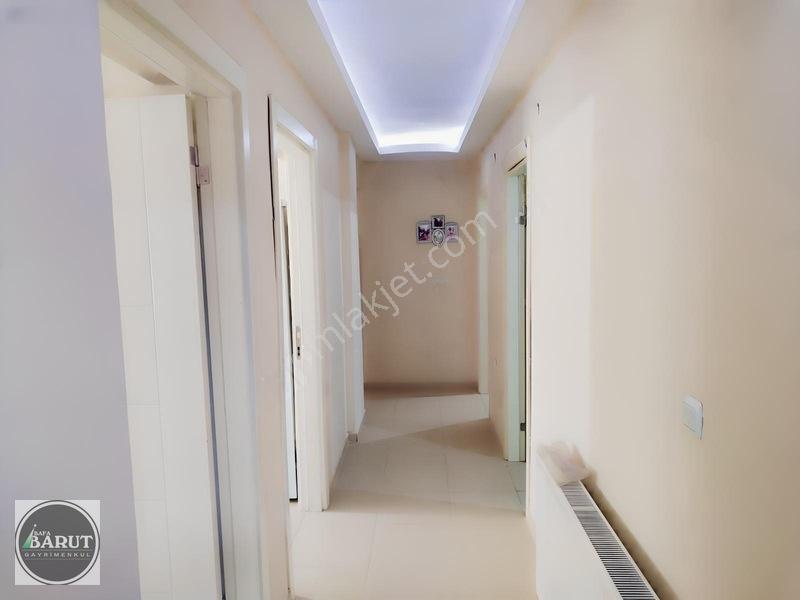 Baruttan İncirliova İstiklal'de Cadde Üzeri 3+1 Daire — fotoğraf 6
