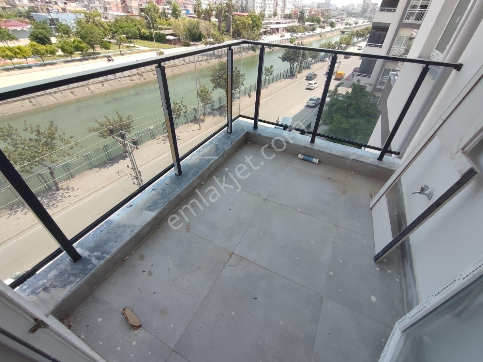 Kıyıboyu Blvr Üzeri Site İçi 2+1 Ç.bnyolu Geniş Oturumlu Satılık — fotoğraf 8