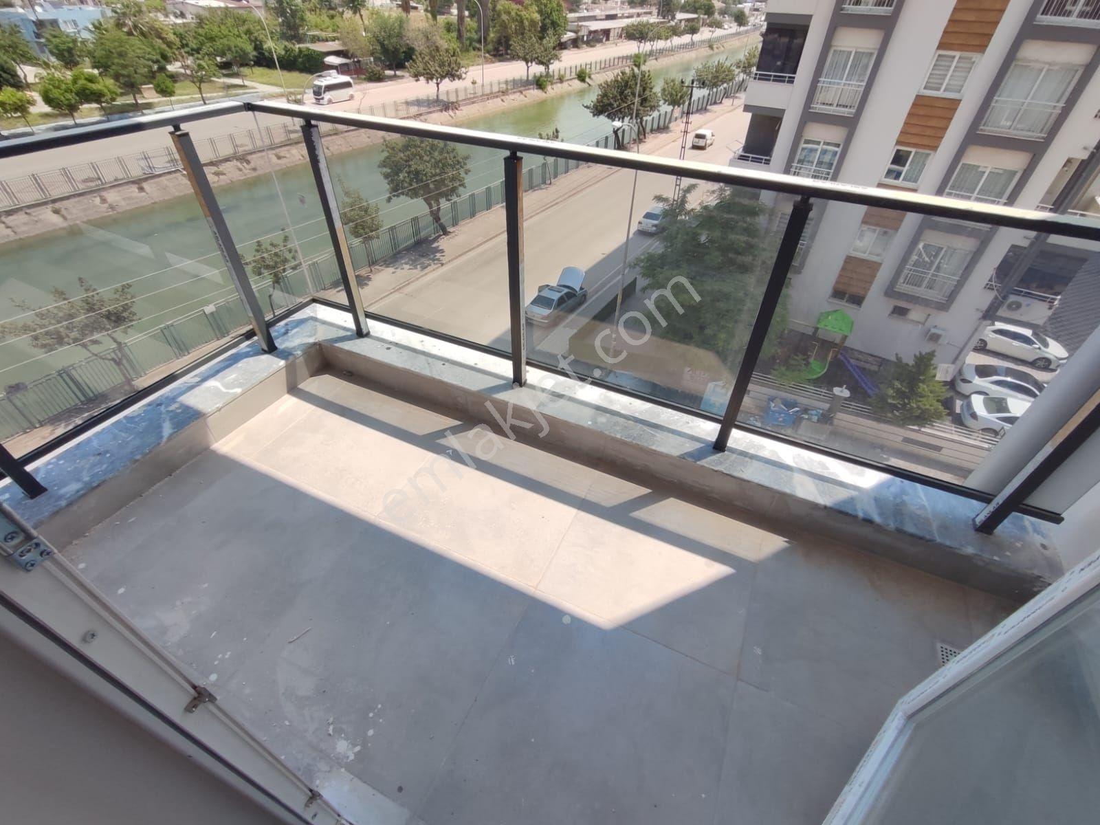 Kıyıboyu Blvr Üzeri Site İçi 2+1 Ç.bnyolu Geniş Oturumlu Satılık — fotoğraf 17