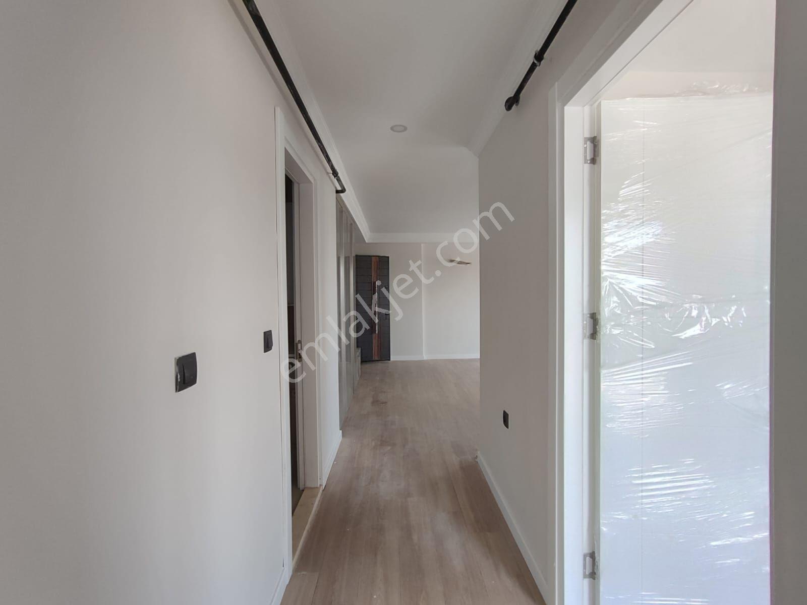 Kıyıboyu Blvr Üzeri Site İçi 2+1 Ç.bnyolu Geniş Oturumlu Satılık — fotoğraf 22