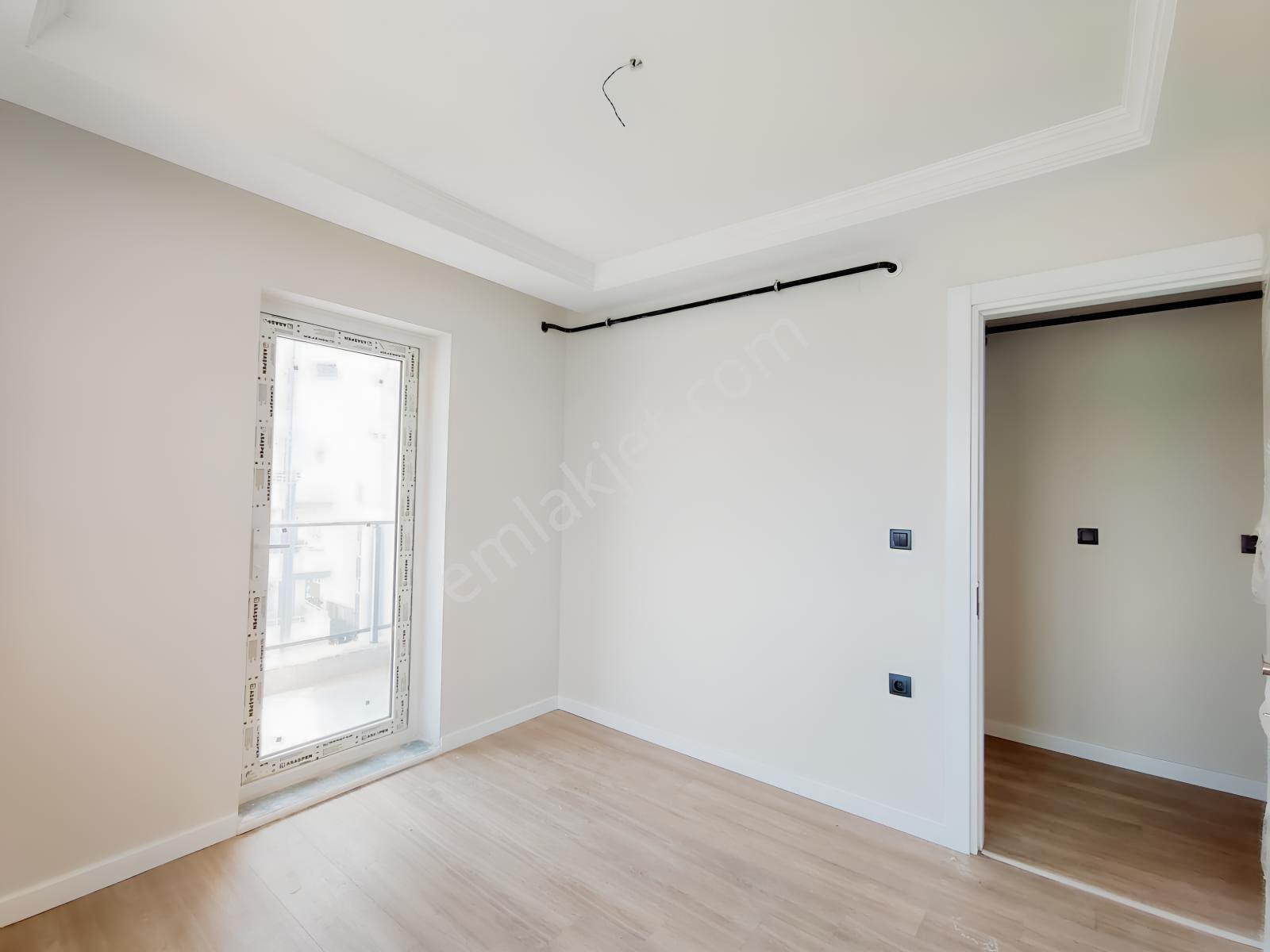 Kıyıboyu Blvr Üzeri Site İçi 2+1 Ç.bnyolu Geniş Oturumlu Satılık — fotoğraf 32
