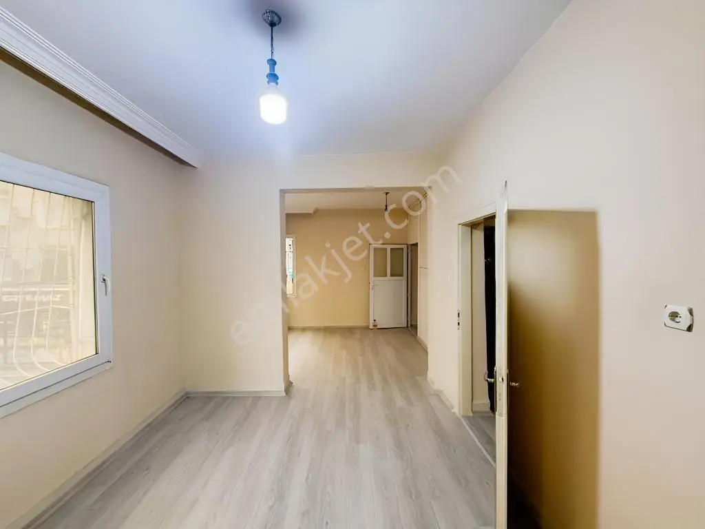 Ergünden Kültürde Cadde Üzeri Satılık Yapılı 3+1 Daire — fotoğraf 4