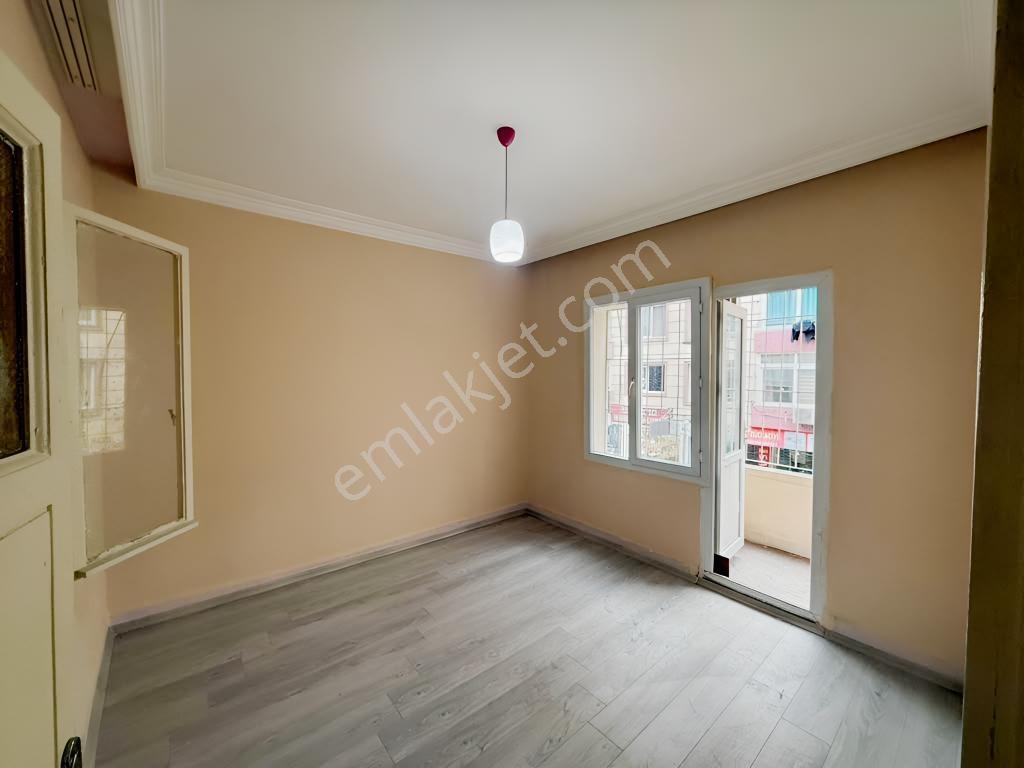 Ergünden Kültürde Cadde Üzeri Satılık Yapılı 3+1 Daire — fotoğraf 8
