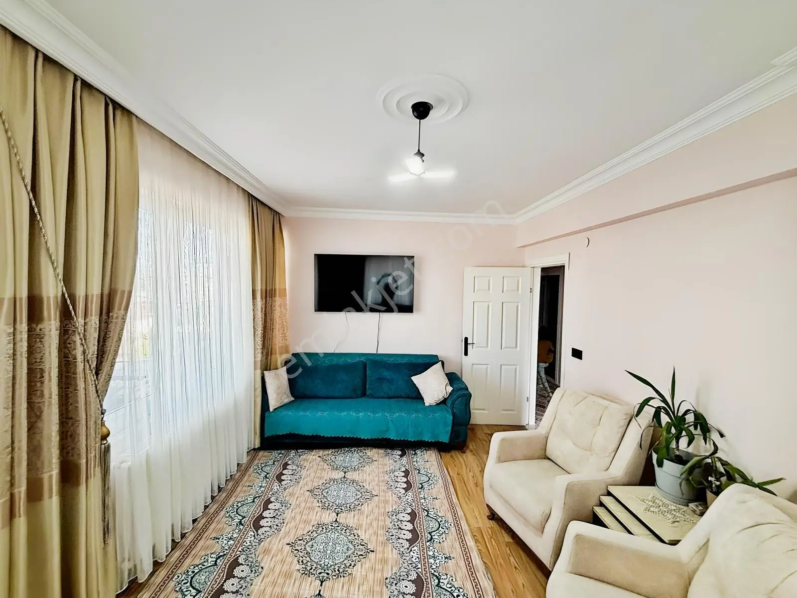 Az-er Yapıdan Ara Kat Ön Cephe İskanlı Çift Balkonlu Satılık 2+1 — fotoğraf 4