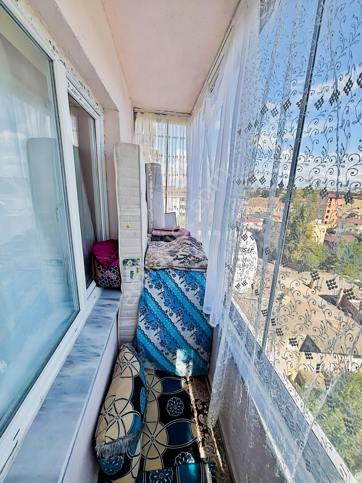 Az-er Yapıdan Ara Kat Ön Cephe İskanlı Çift Balkonlu Satılık 2+1 — fotoğraf 34