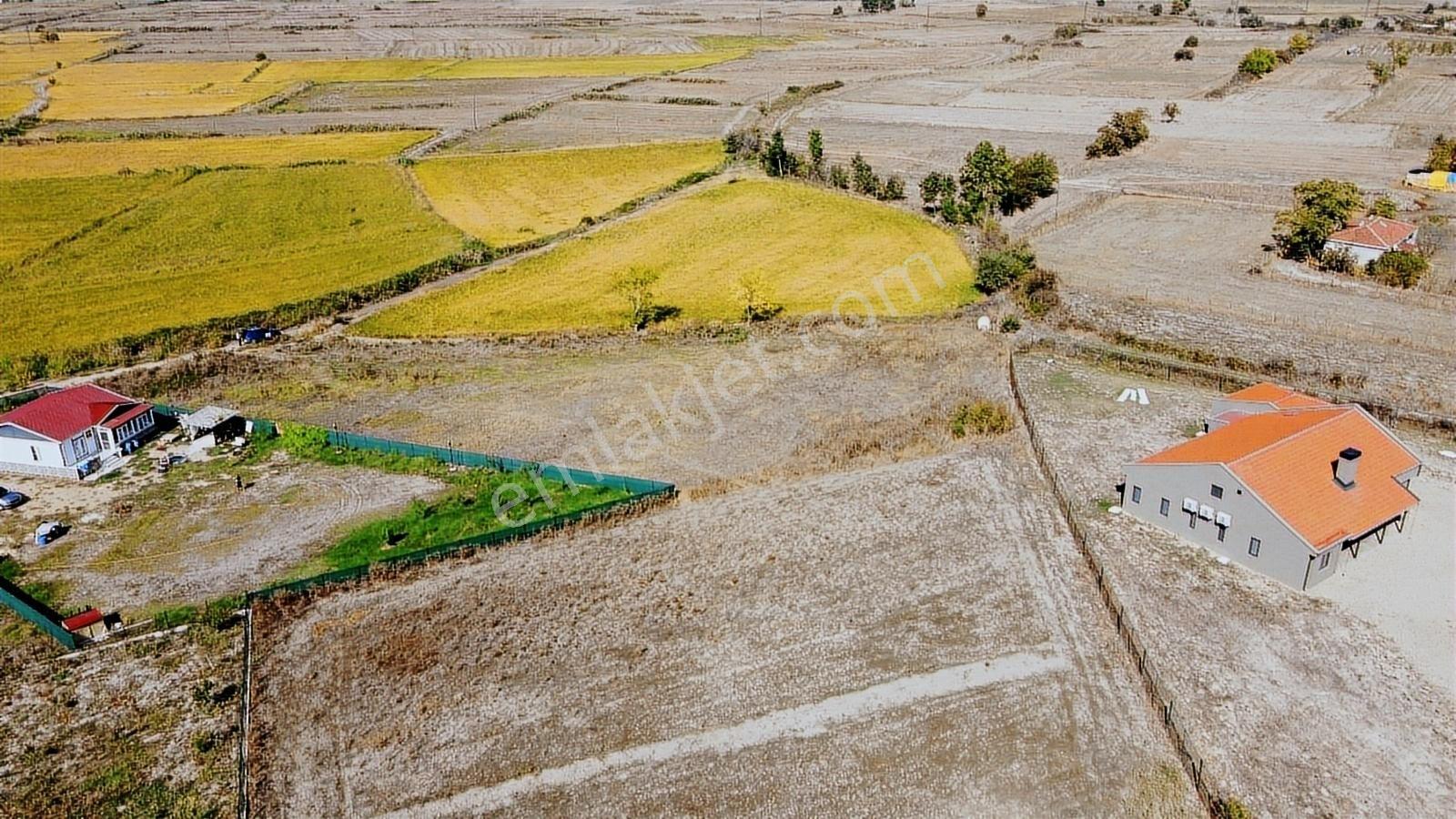 Turyap'tan Edirne Uzunköprü Başagıl Köyün De 1.585.66m2 Arsa — fotoğraf 4
