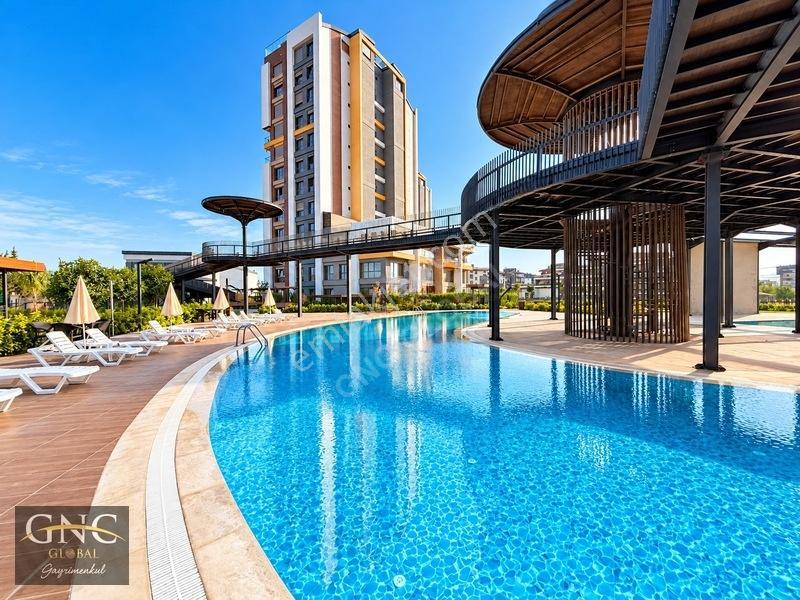 Altıntaş'ta Konsept Sitede Deniz Ve Havuz Manzaralı 1+1 Satılık — fotoğraf 23