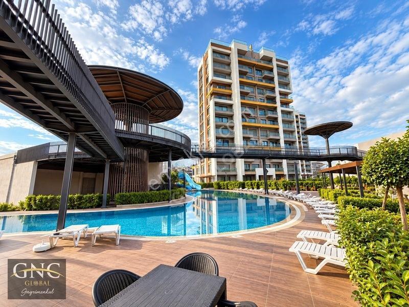 Altıntaş'ta Konsept Sitede Deniz Ve Havuz Manzaralı 1+1 Satılık — fotoğraf 29