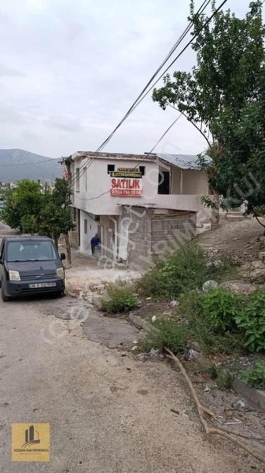 Kozan Gayrimenkul'Den Mahmutluda 2 Katlı Bakımlı Müstakil Ev