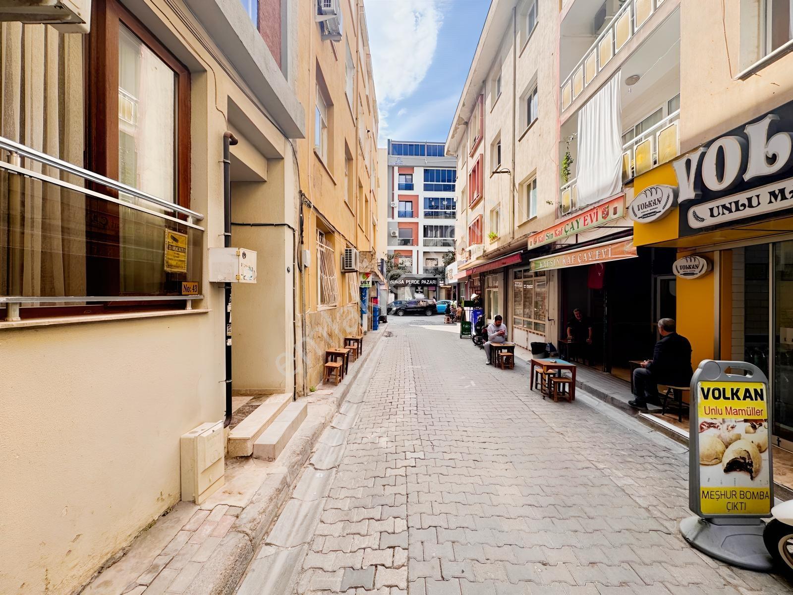 Karşıyaka Alaybeyde 3+1 Satılık Daire — fotoğraf 24