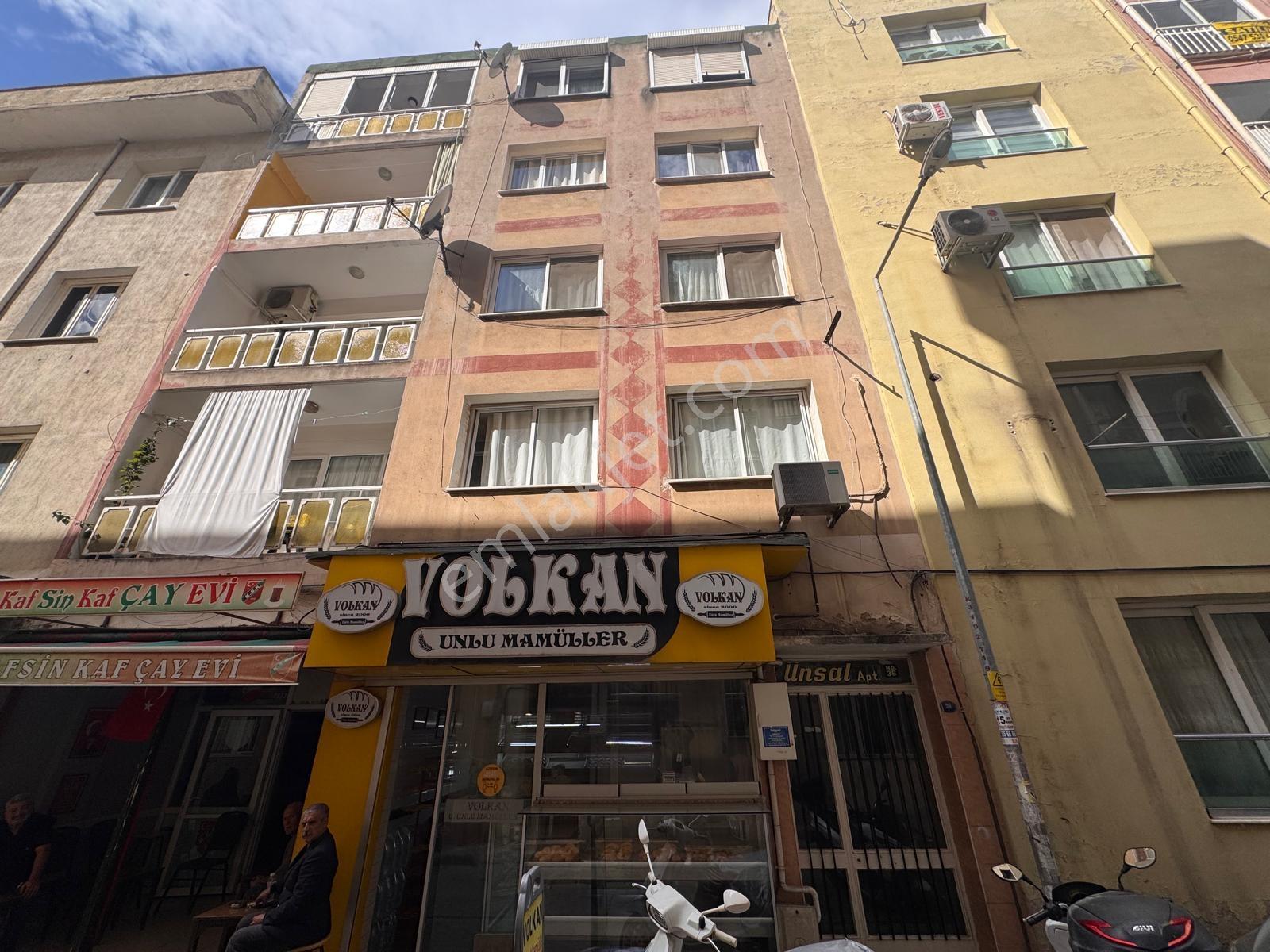Karşıyaka Alaybeyde 3+1 Satılık Daire — fotoğraf 27