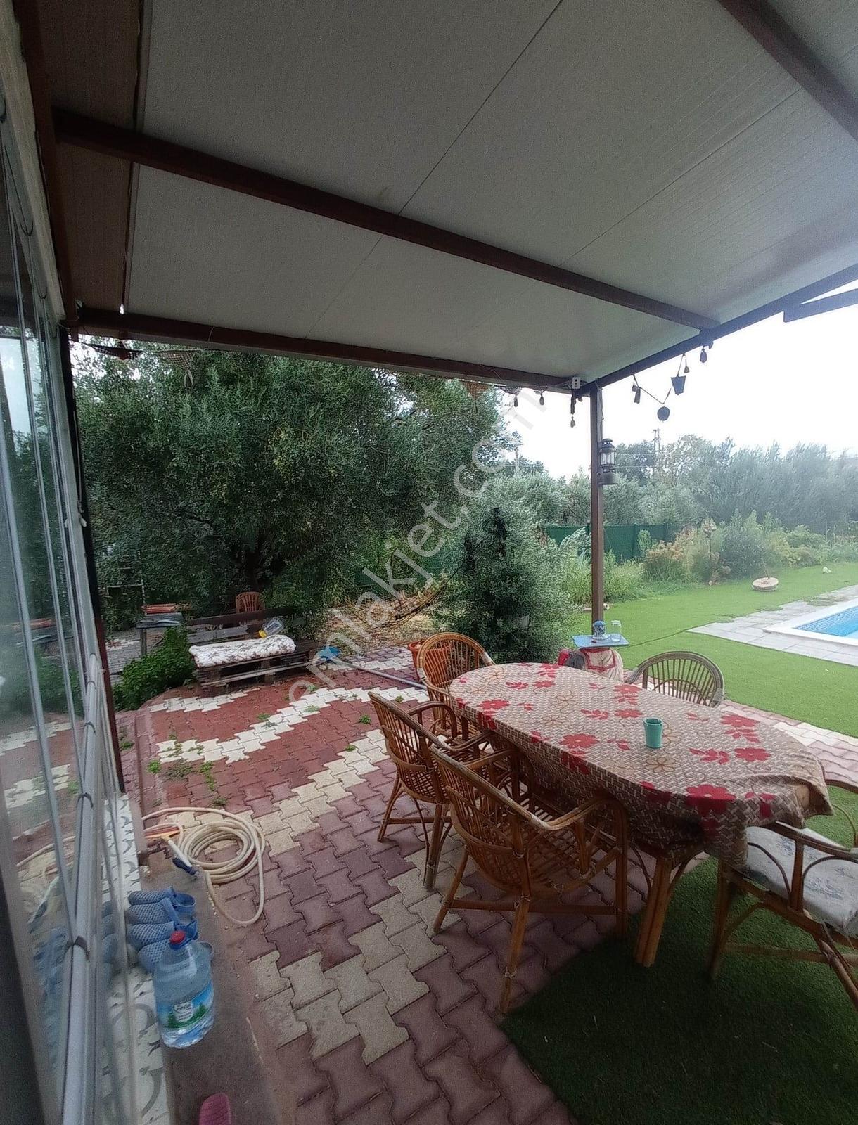 Dayıoğlu Mahallesinde Villa Konseptinde Yüzme Havuzlu 3+1 — fotoğraf 11