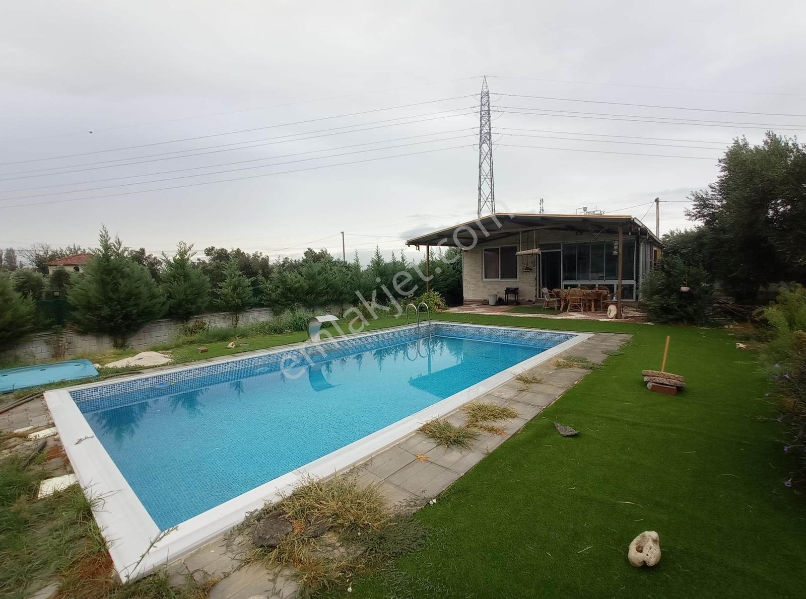 Dayıoğlu Mahallesinde Villa Konseptinde Yüzme Havuzlu 3+1 — fotoğraf 25
